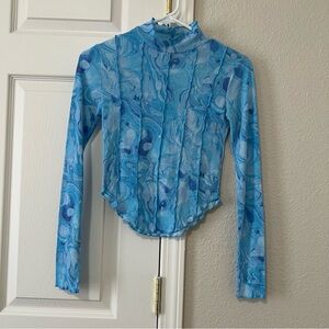 Forever 21 Women’s Y2K Inspired Blue Marbled Long Sleeve Crop Top - Small